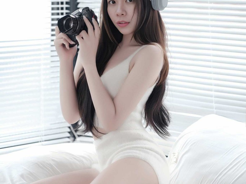 Minh họa các tính năng xã hội của new88, nơi người dùng có thể chia sẻ thành tích và tương tác với cộng đồng.